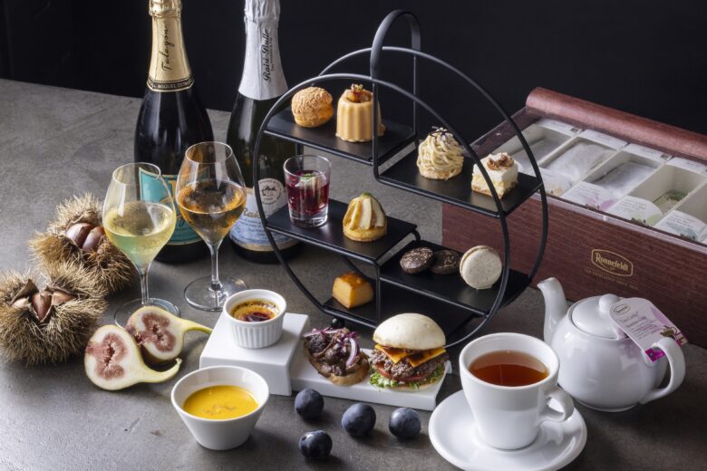 Enjoy the “SHIROIYA the AFTERNOON TEA” with a delightful autumn menu by Award Winning Pâtissière Miya Emmeiji