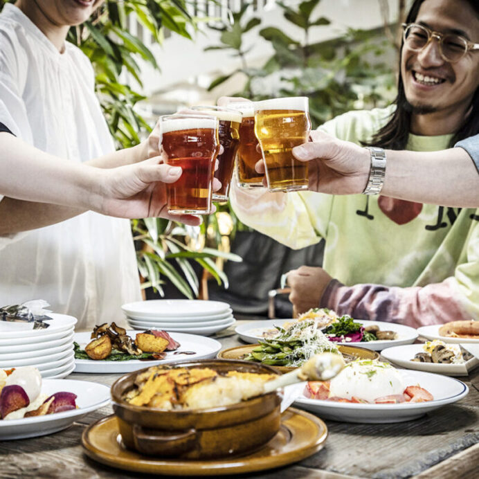 クラフトビールで乾杯！オープンエアなテラスでリゾート気分を味わえるプレミアムビアガーデン